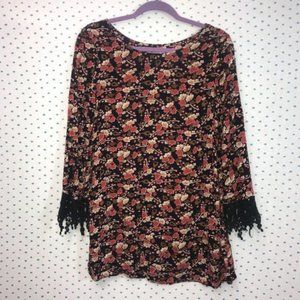 Glamorous Red & Black Floral Leaves Blouse w/ Crochet 3/4 Sleeves